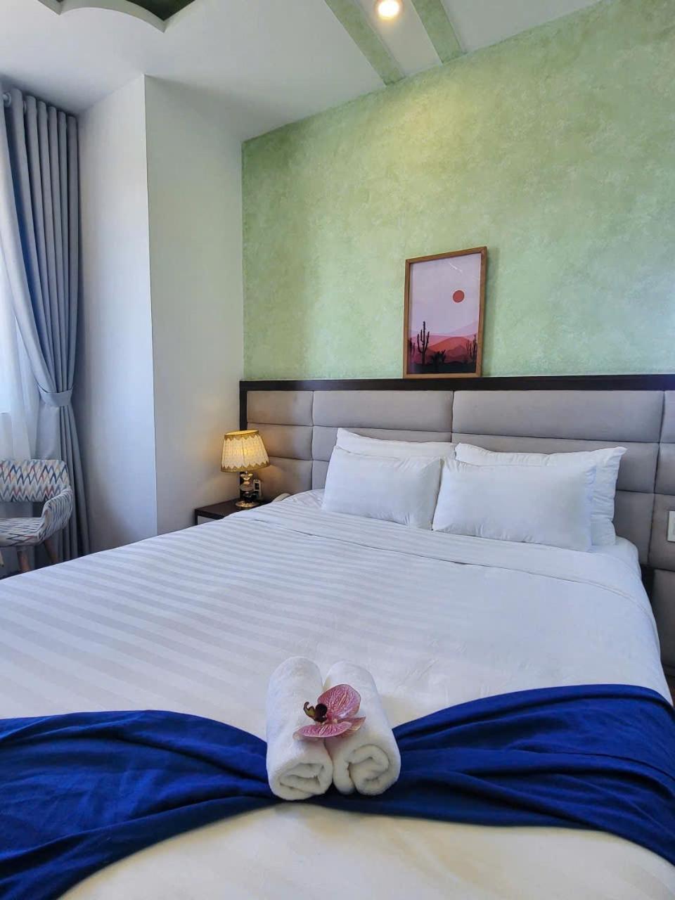 Tasme Hotel Da Lat Exterior photo